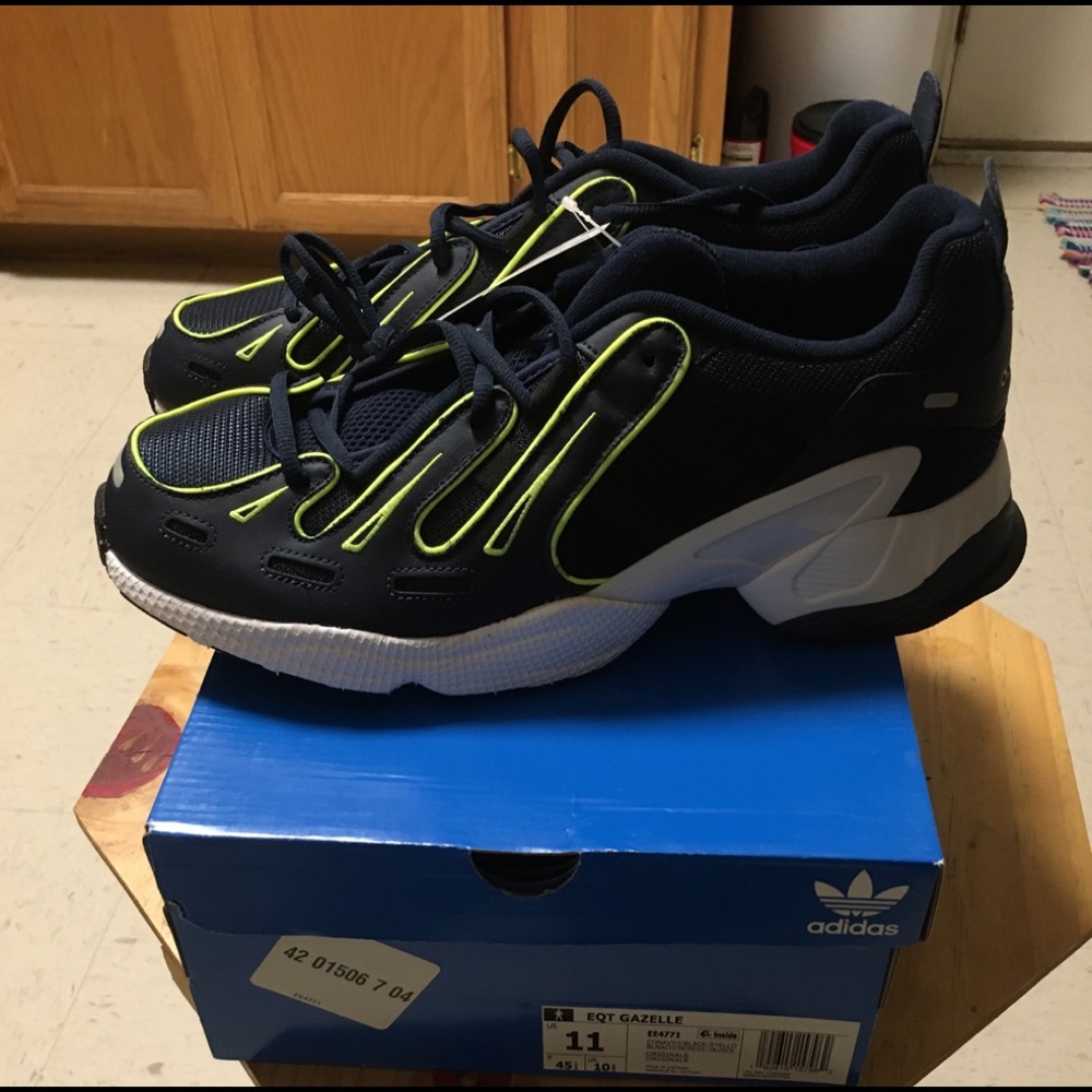NIB Men's ADIDAS EQT GAZELLE sneakers EE4771